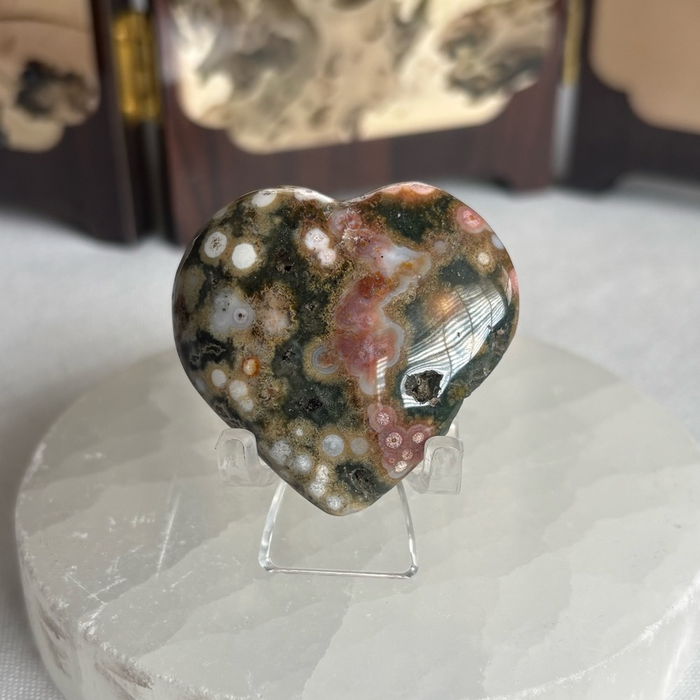 8th vein ocean jasper heart carving